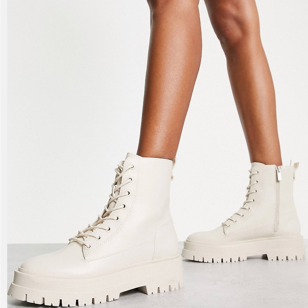 Ankle boots, beige, wide fit, lace up, flat, Stradivarius